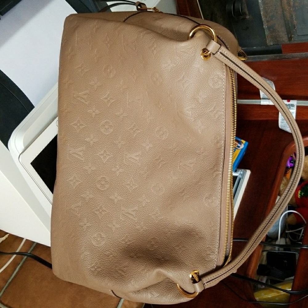 Louis Britton Purse